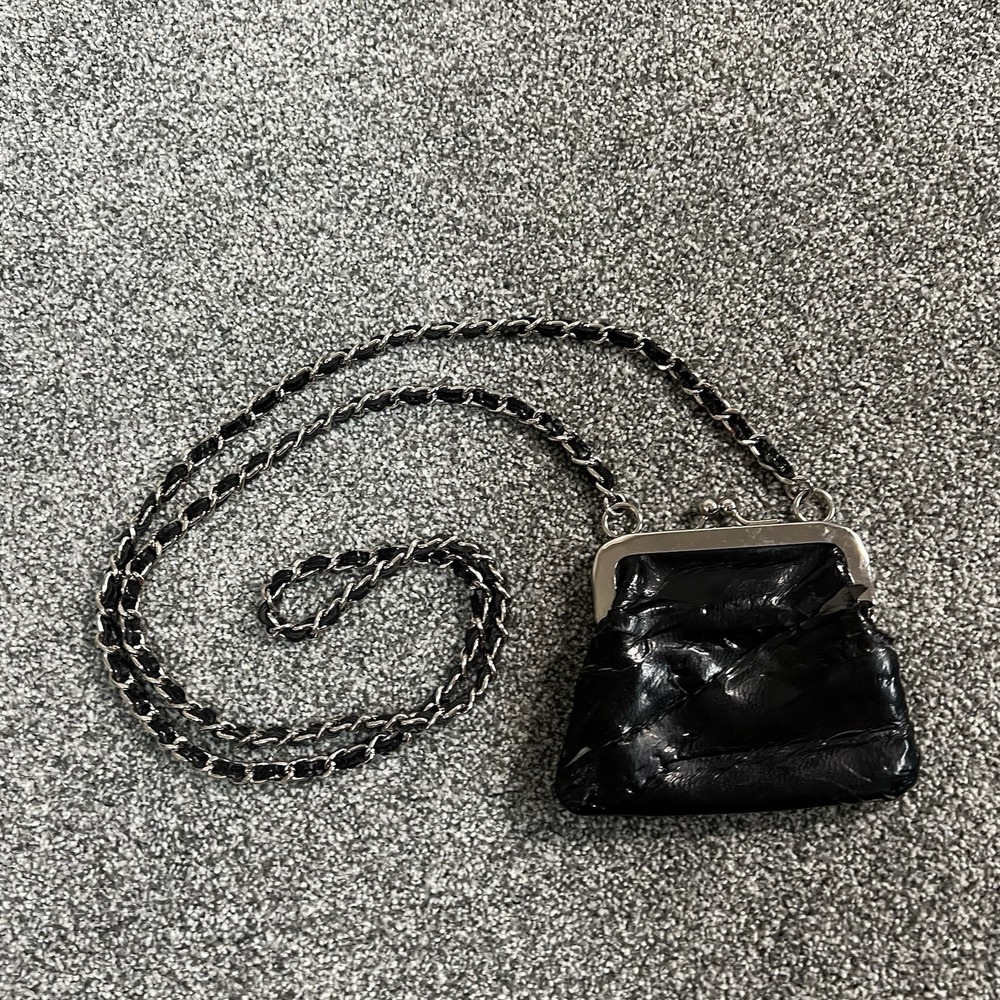 Express Black Mini Purse Chain Strap Kiss Lock Crossbody Bag Y2K Leather